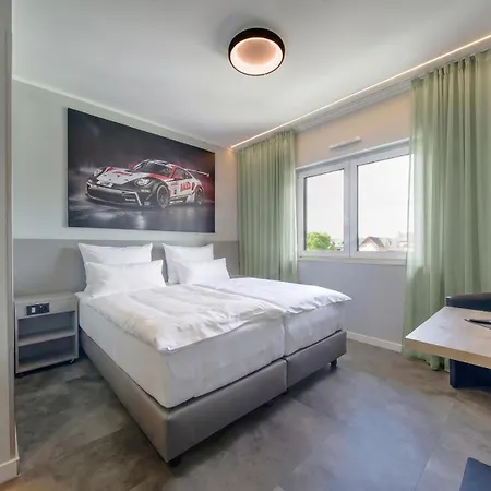 Boxenstop Hotel